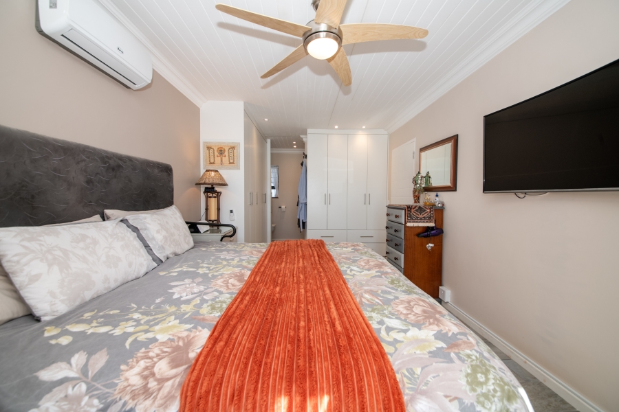 2 Bedroom Property for Sale in Pringle Bay Western Cape